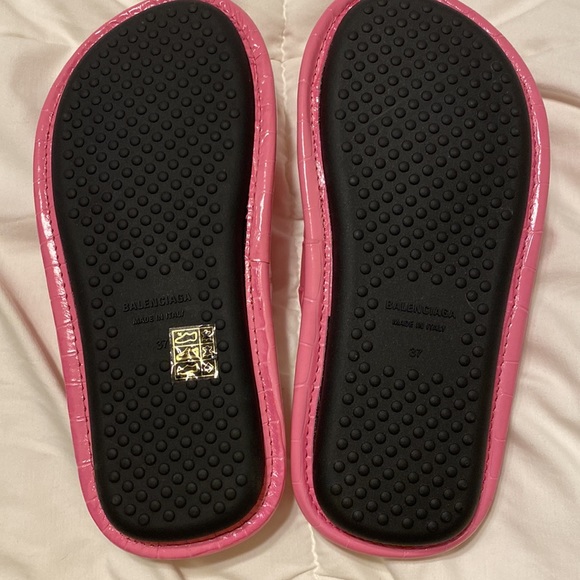 New Balenciaga slides - Picture 4 of 5